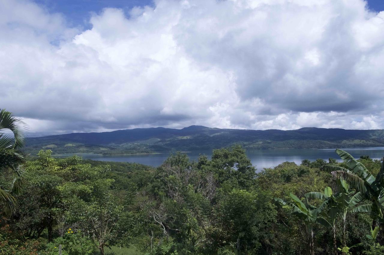 Lake Arenal Hotel And Brewery Tronadora Esterno foto